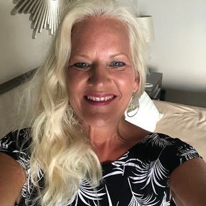 Meet your Posher, Carol